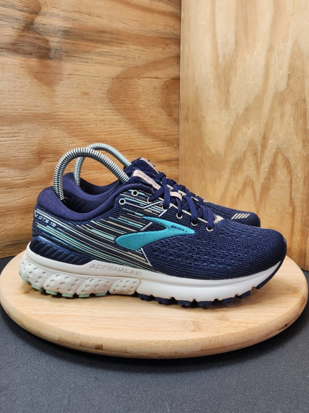 Brooks Adrenaline GTS 19 Women Running Shoes Sneakers Size 7.5 Wide